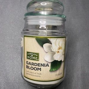 Gardenia bloom candle